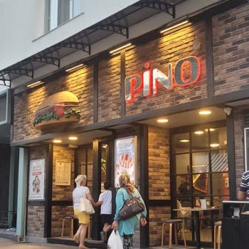 Aynı Masada Farklı İşletmelerde Servis Sorunu Yaşadık