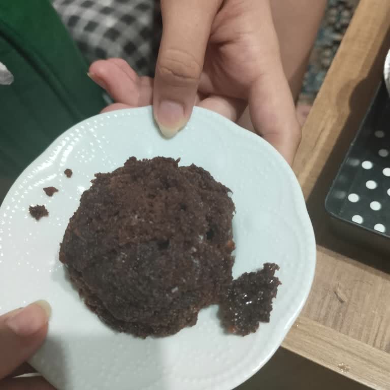 A101den Alınan Kekspır Sufle Bozuk Ve Kötü Kokulu Çıktı