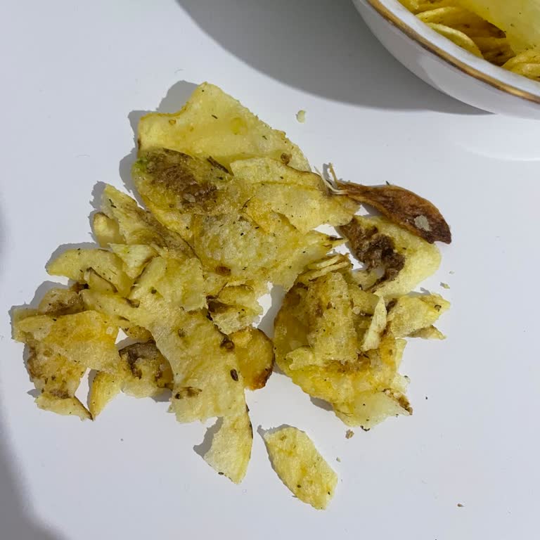 BİM Patito Cipslerinde Yanık Ve Yabancı Maddelerle Karşılaştım