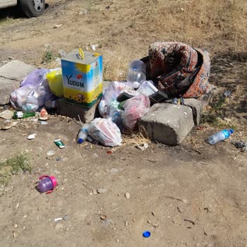 Kırıkkale Merkez'de Çöp Konteyneri Eksikliği Ve Duyarsızlık
