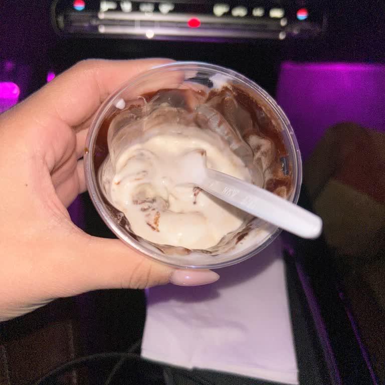 McDonald's Dondurmasında Beklenmeyen Lezzet Ve Koku Sorunu