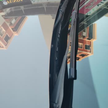 BMW F30 Ön Cam Plastik Izgara Sorunu Ve Servis Desteği Beklentisi