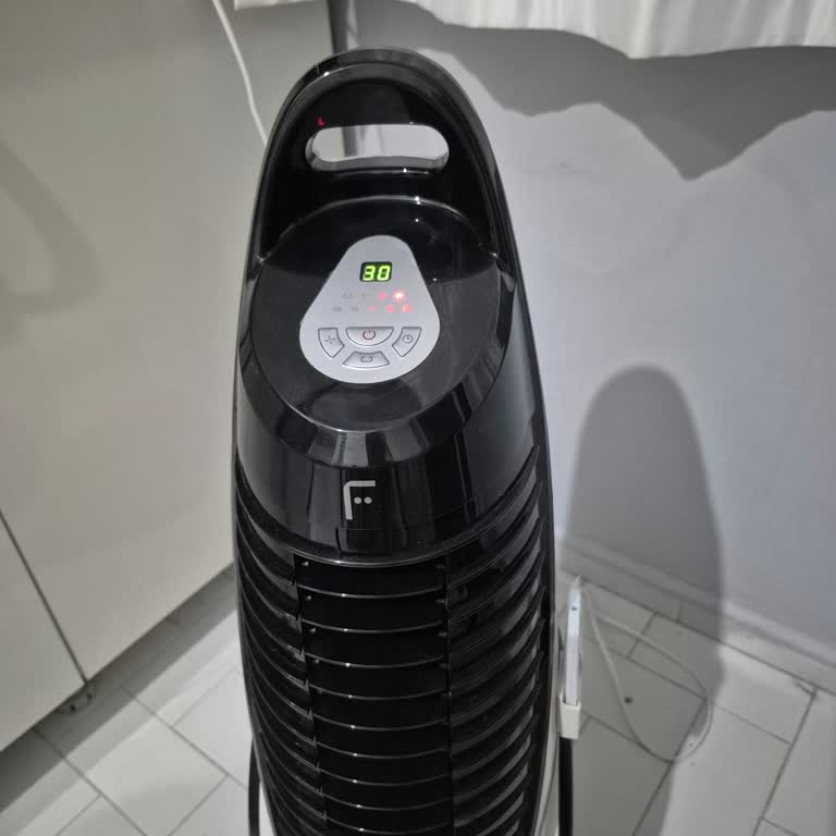 Fakir Tvl 90 Vantilatör Tuşlarına Basınca Cihaz Kapanıyor