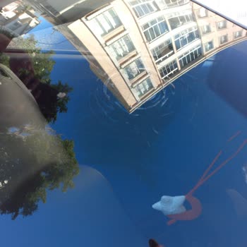 Servis Ekibinin Hatasıyla Aracımın Camı Kırıldı Zararım Karşılanmıyor