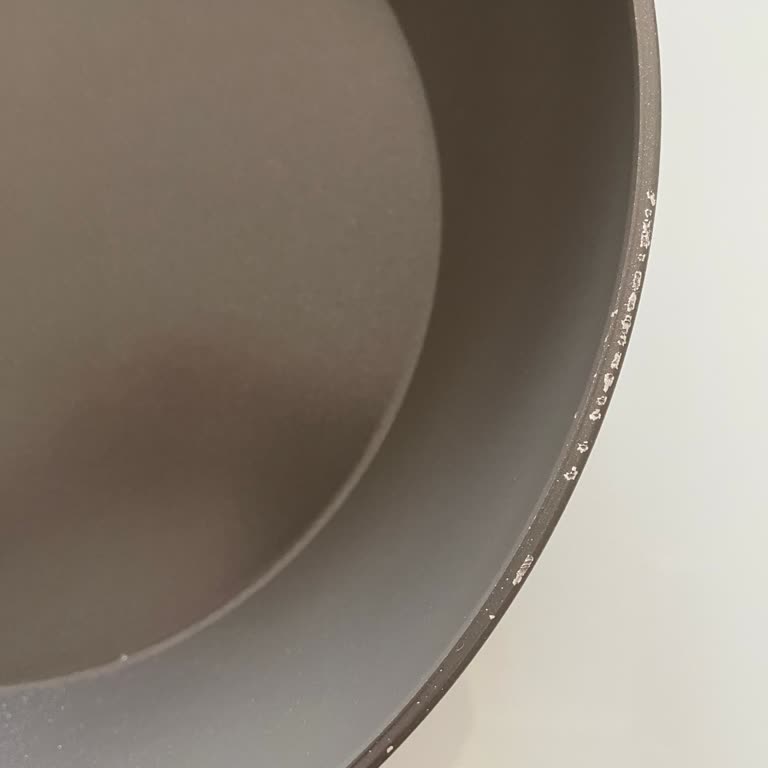 Korkmaz Mutfak Eşyaları Yeni Aldığım Tencerenin Kenarları Kısa Sürede Soyuldu