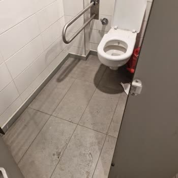 Total İstasyonunda Kadın Tuvaletlerinde Ciddi Hijyen Sorunu Yaşanıyor