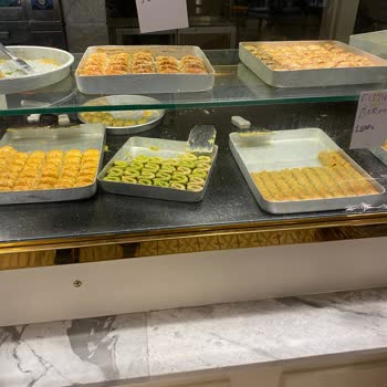 Mado Sivas AVM Şubesinde Hijyen Ve Personel Düzeni Hayal Kırıklığı Yarattı