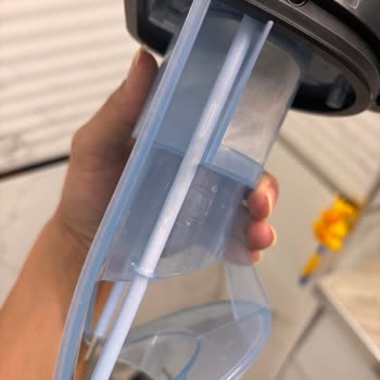 Yeni Alınan Süpürgenin Hazne Çubuğunda Çatlak Çıktı, Çözüm Bekliyorum