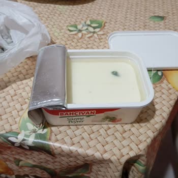 Taze Olması Gereken Peynirde Küf Şoku
