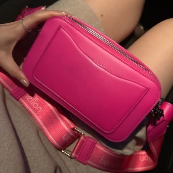 Benetton Çantada Kalıcı Renk Değişimi Mağaza Tarafından Reddediliyor