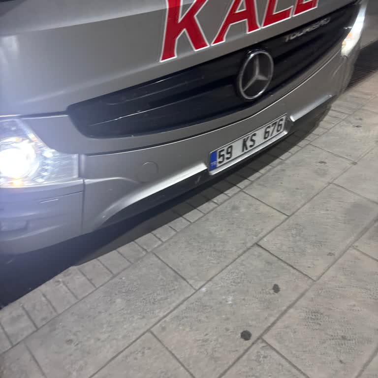 Kale Turizm Otobüsünde Uzun Süreli Rötar Ve Yetersiz Bilgilendirme