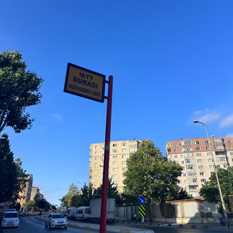 Otobüs Beklemekten Yıldım, Kimse İlgilenmiyor!