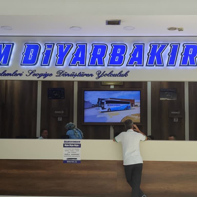 Otobüs Rötarı Ve Bilgilendirme Eksikliği Sınavıma Engel Oldu