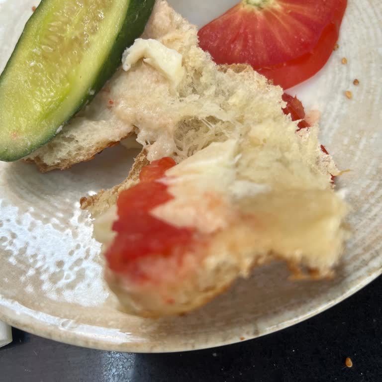 Garsonların Olumsuz Tavırları Ve Hijyen Sorunlarıyla Kötü Deneyim