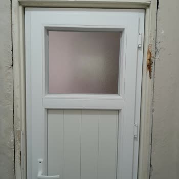 Eksik Ve Kalitesiz Kapı Montajı Yaşlı Ailemi Mağdur Etti