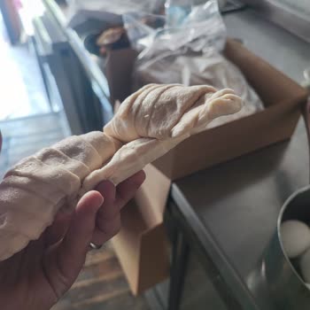 Metro Market'in Bozuk Ürünleri Ve İlgisizliği Nedeniyle Yaşanan Mağduriyet