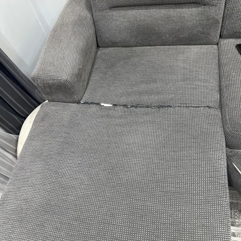 Aldığım Köşe Takımında Kumaş Solması Ve Yapısal Sorunlar Yaşadım