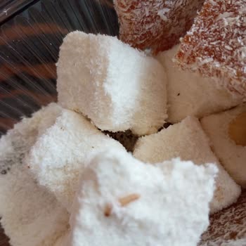 Bayat Ve Kurtlu Lokumlar Sağlığımızı Tehdit Ediyor