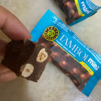 Bozuk Fındıklı Çikolata Satışı Ve Kötü Koku Sorunu