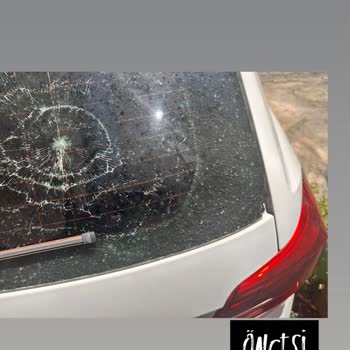 Egecan Volkswagen Bir Yeri Yaparken Başka Yere Zarar Veriyor