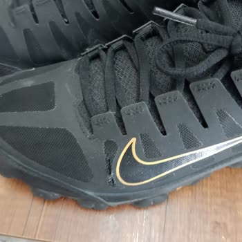 Trendyol'dan Satın Aldığım Ayakkabı Orijinalliği Şüpheli Çıktı Ve Satıcı Destek Vermedi