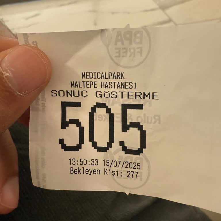 Medical Park Maltepe Acilde 1 Saatlik Bekleme Ve İlgisizlik