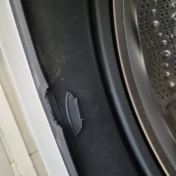 Bosch Çamaşır Makinesi Lastik Yırtılması Garanti Dışı Bırakıldı!