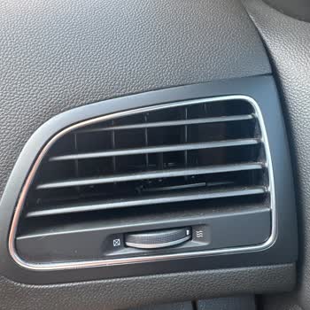 Renault Megane'da Klima Menfezi Ve Çakmaklık Kapağı Sorunu Garanti Kapsamına Alınmadı