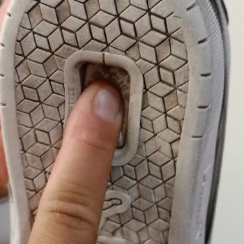 Puma Ayakkabıda Hızlı Deformasyon Ve FLO Mağazasından Yetersiz Destek