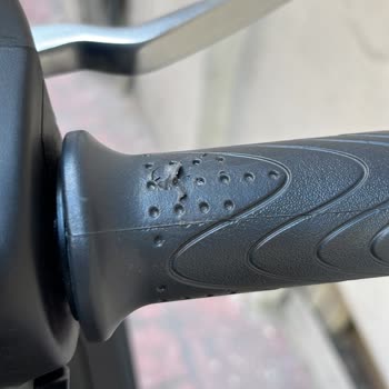 Yeni Alınan Piaggio Beverly S 400'de Elcik Kaplama Sorunu Ve Servis Memnuniyetsizliği