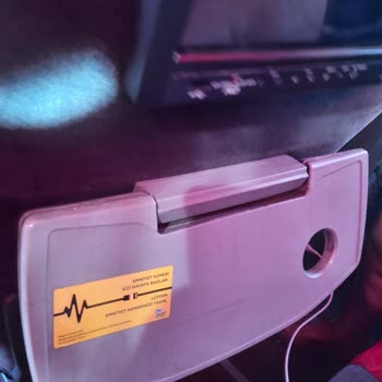 Kırık Koltuklar, Bakımsız Otobüs Ve Saygısız Personel Nedeniyle Kötü Yolculuk Deneyimi