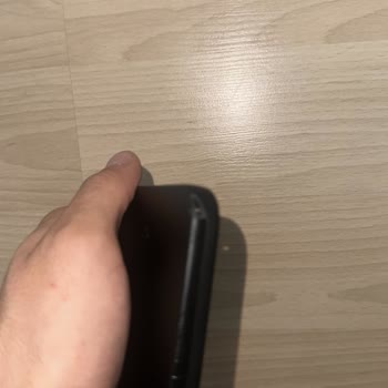 Spigen Türkiye Pahalı Kılıf İlk Ayda Kullanılamaz Hale Geldi