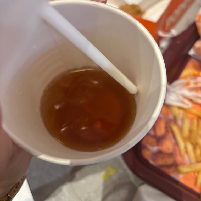 Aqua Florya Popeyes'ta Kötü Hizmet Ve Düşük Kalite Deneyimi