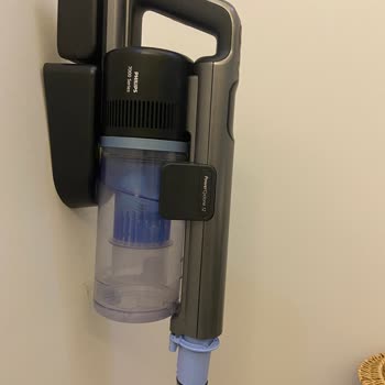 Philips Şarjlı Süpürgenin Garanti Kapsamında Ek Yerinden Kırılması