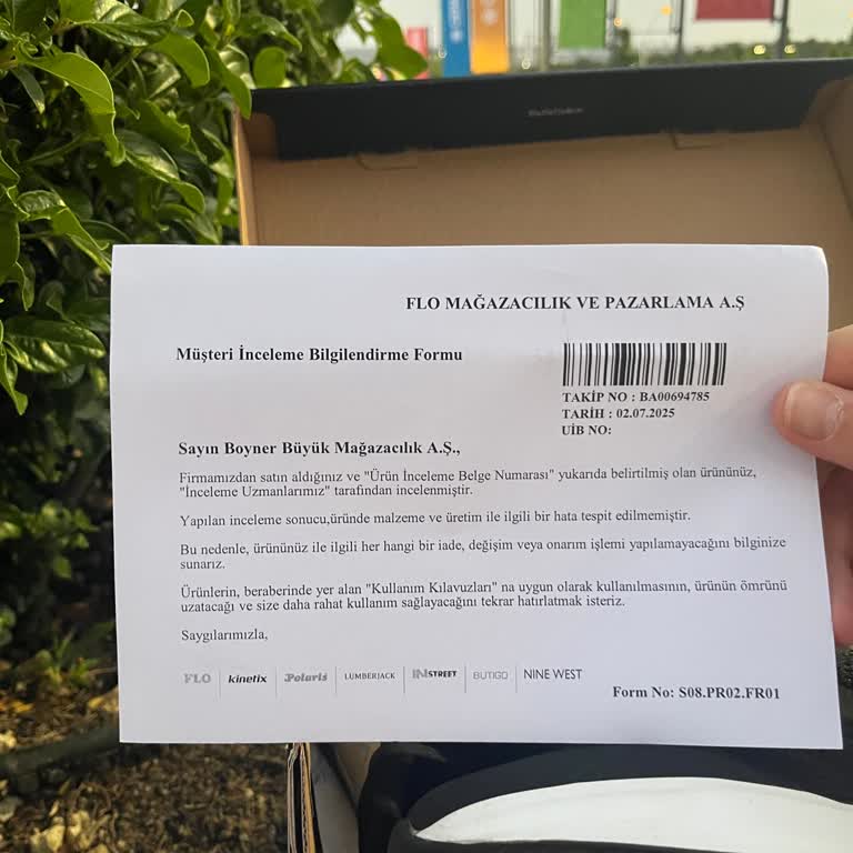 Anneler Günü Hediyesi Olan Reebok Ayakkabıda Üretim Hatası Ve Değişim Sorunu