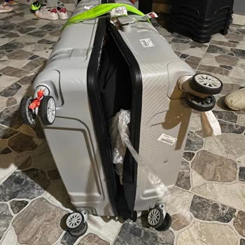 THY İle Seyahatte Valiz Parçalanması Ve Yetersiz Destek