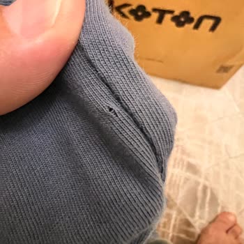 Koton'dan Alınan Elbiselerde Güvenlik Aparatı Delik Sorunu