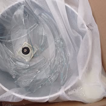 Siparişim Eksik Ve Kırık Geldi, Çözüm İçin Yönlendirilip Mağdur Ediliyorum