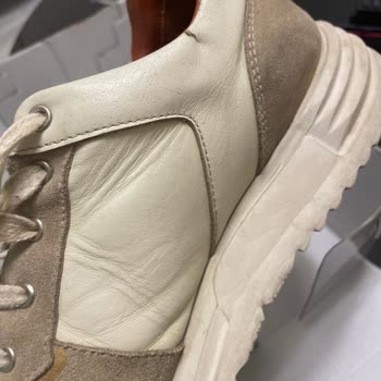 Aldığım Ayakkabıda Renk Geçişi Ve Çatlaklar, Çözüm Sunulmadı