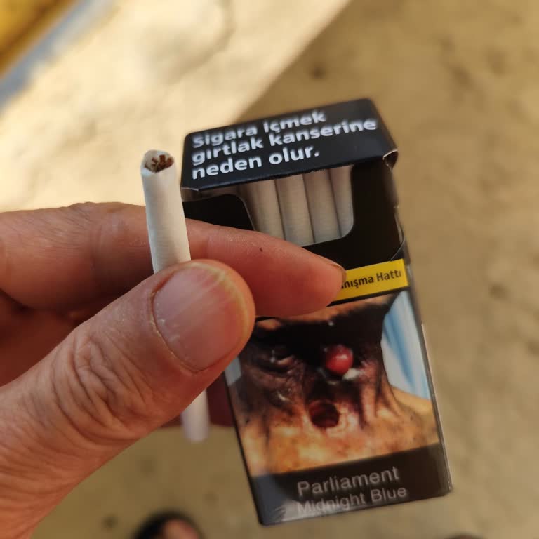 Parliament Midnight Blu Sigarasında Kalite Sorunu Ve Hayal Kırıklığı