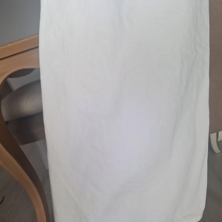 Leke Çıkartıcı Pantolonumu Mahvetti, Mağduriyetimin Giderilmesini İstiyorum