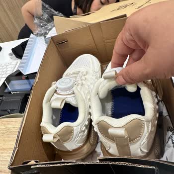 B&G Store Ayakkabı İç Kısmı Tedarik Edilemiyor, Mağduriyetim Giderilmiyor