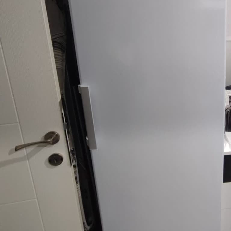 Garanti Kapsamındaki Derin Dondurucuya Günlerdir Servis Gelmiyor