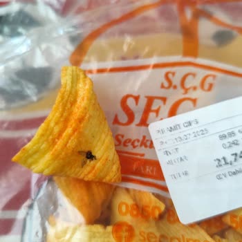 Aldığım Üründe Hijyen Sorunu Ve Sinek Kalıntısı