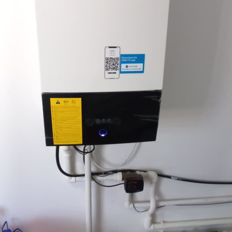 Daikin Altherma Isı Pompasında Sürekli Su Akıtma Sorunu Ve İlgisiz Servis