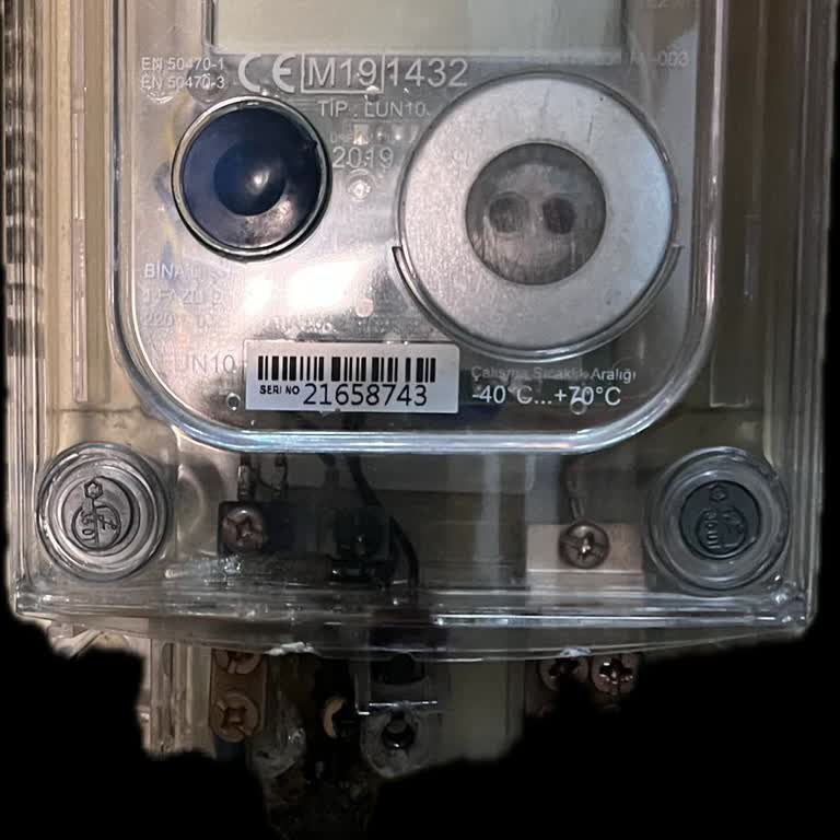 Yanmış Elektrik Sayacı İçin 26 Saattir Yardım Bekliyorum Mağduriyetim Artıyor