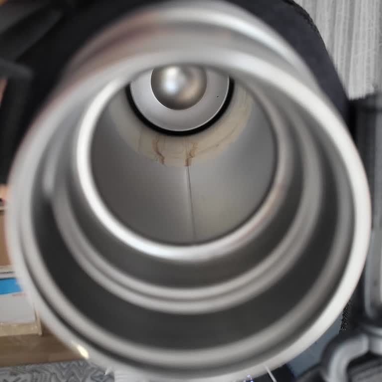 Kutupayısı Yeni Alınan Stanley Termosta Pas Lekesi Ve Müşteri Hizmetlerine Ulaşılamıyor