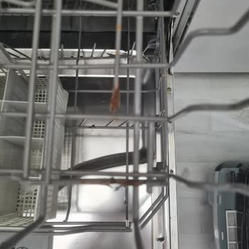 Bulaşık Makinesi Sepetinde Sürekli Paslanma Ve Servis Sorunu