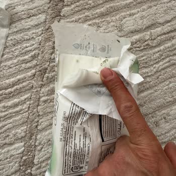 Yeni Açılan Sleepy Islak Mendilde Küf Şoku: Sağlığımız Tehlikede!