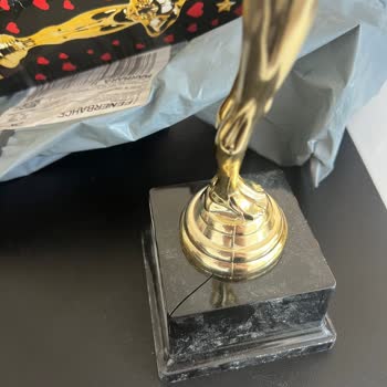 Kargom Kırık Ve Başkasına Teslim Edildi Sorumluluk Kabul Edilmiyor